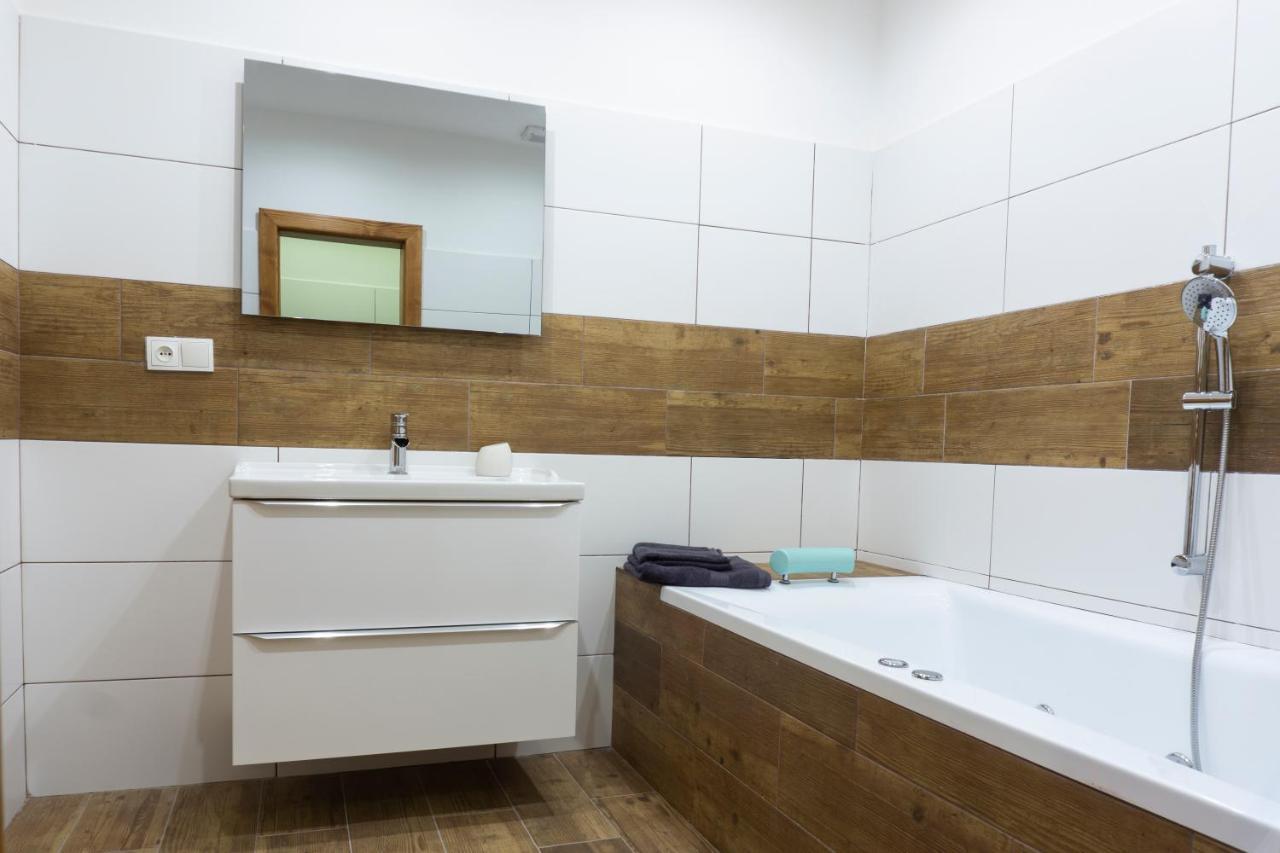 Penzion Ruze Benesov nad Ploucnici Exteriör bild